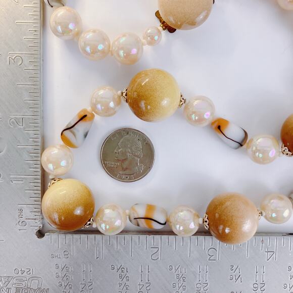Vintage 1950s Mid Century Glass Bead Statement Necklace Cream Brown Chunky READ - Picture 10 of 13